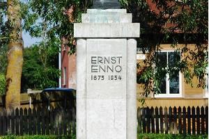 Ernsta Enno piemineklis