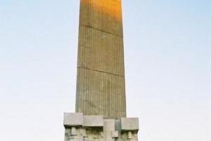 Памятник в честь ночного сражения в Техумарди