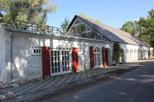 Culture Barn of the Ingliste Manor