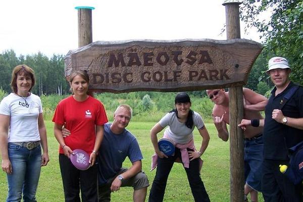 Maeotsa disc-golfs