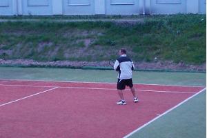 Der Tennisplatz des Sporthauses Valtu