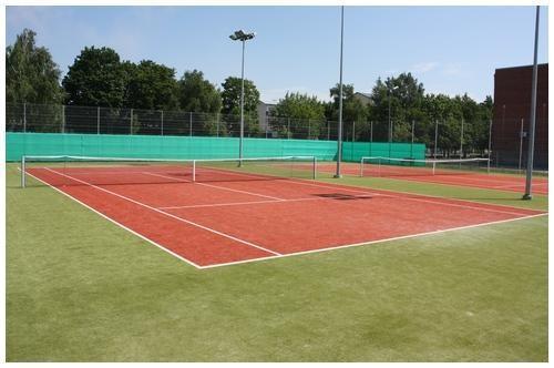 Haapsalu Staadioni tenniseväljakud