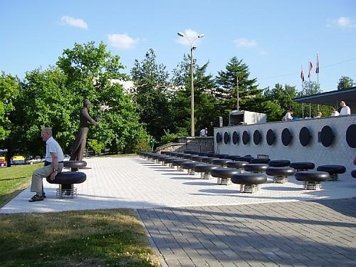 Eduard Tubins monument