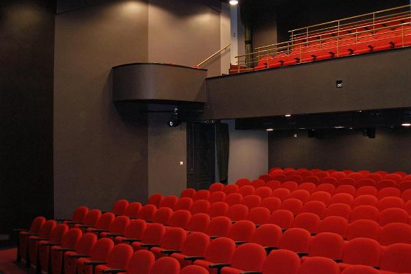 Konferenzen im Theater von Kuressaare