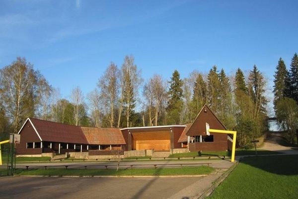 Sammuli semesterby vid sjön Viljandi