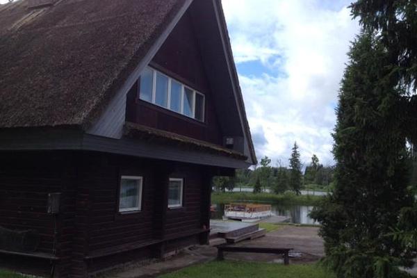 Sammuli Puhkeküla Viljandi järve kaldal