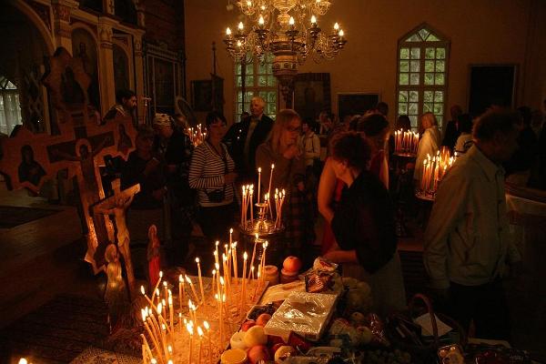 Paasapäev ja Obinitsa kirikupüha
