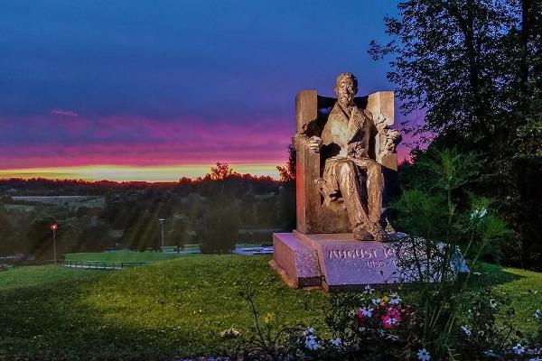 Minnesmärket till August Kitzberg