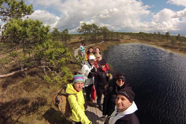 Kanuu.ee canoe trip in Soomaa with a bog walk