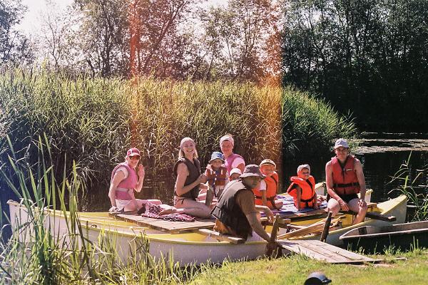 Samliku Matkamaja's canoe raft trips on the Pärnu River