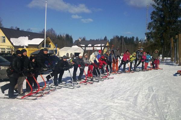 Sparkstöttningsturer i Kõrvemaa av Sportlands Kõrvemaa vandrings- och skidcentrum