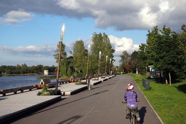 Gesundheitspfad am linken Ufer des Flusses Pärnu, der Jaanson-Pfad