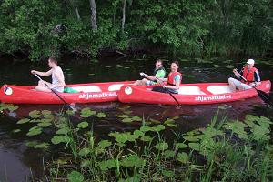 Ar kanoe laivu Kepu upes "džungļos"