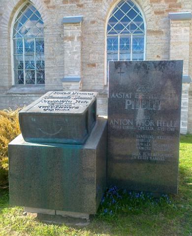 Denkmal an die estnischsprachige Bibel