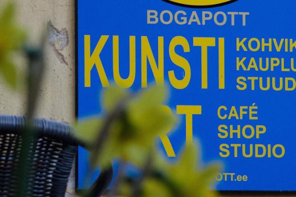 Bogapott kafé-konstatelje