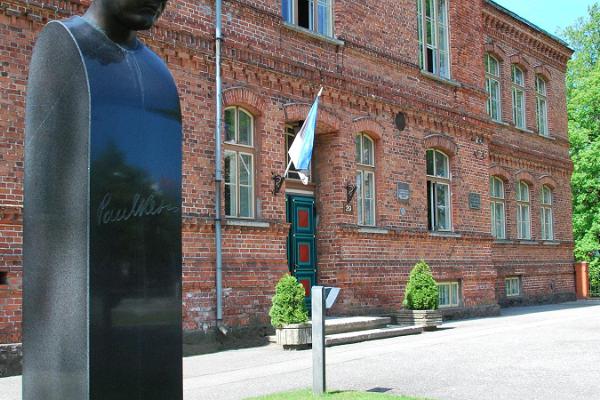 Paul Keres Monument in Pärnu 