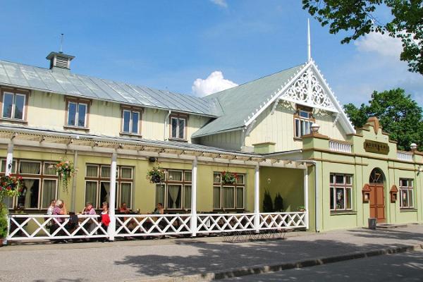 Ресторан «Kuursaal» - самая большая в Эстонии пивная