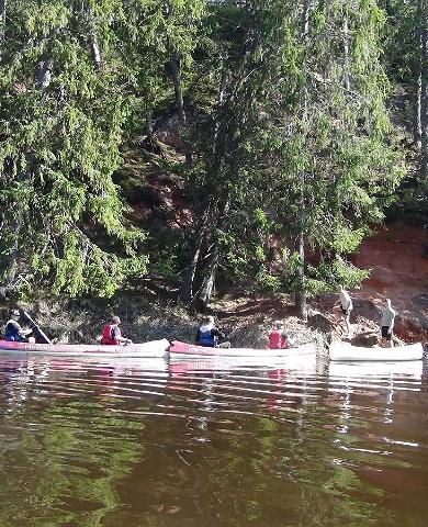 Livonia Matkad - monipäiväiset kanoottiretket kauniilla Salatsin joella ilman opasta