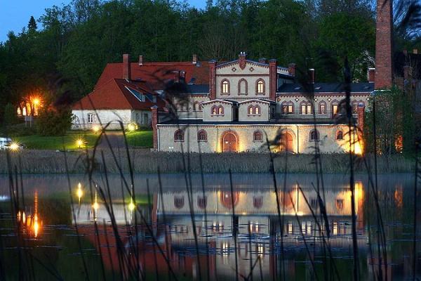 Mostes spirta brūža viesu nams