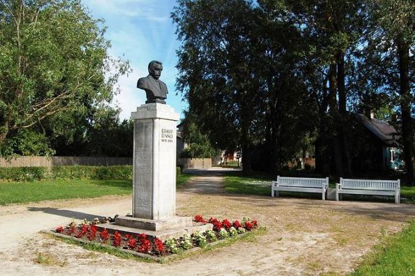 Ernst Enno monument