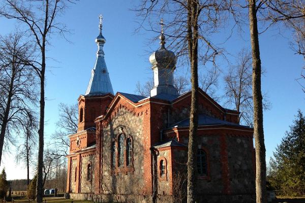 Die Apostolisch-Orthodoxe Kirche in Velise