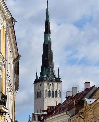 Kirchturm der Olaikirche und die Aussichtsplattform