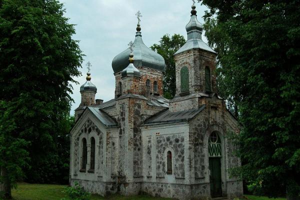 Die orthodoxe Heilige-Dreifaltigkeits-Kirche in Nõo (dt. Nüggen)