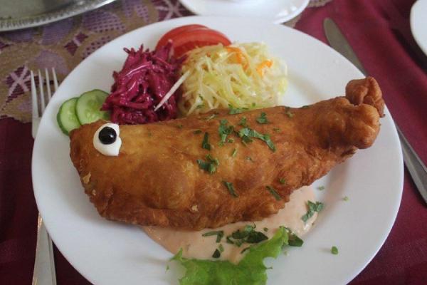 Fisch- und Zwiebelrestaurant in Kolkja