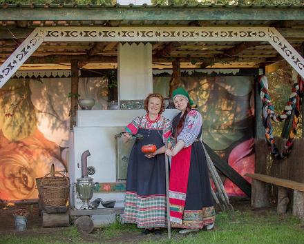 Giidiga Tallinna jõulutuur ja piparkoogi valmistamise töötuba
