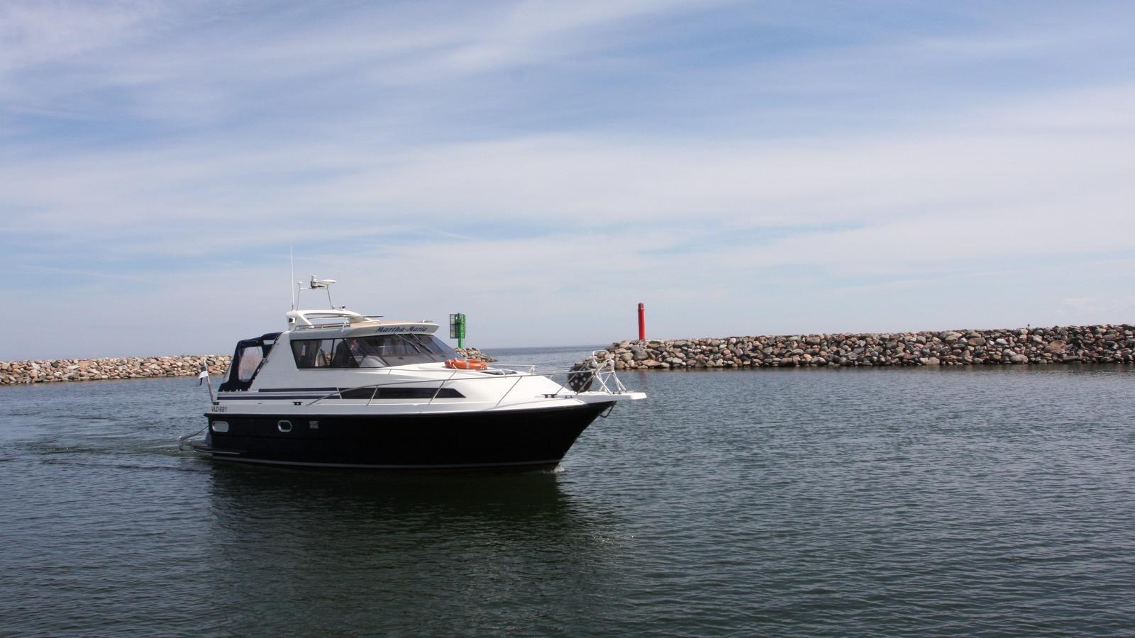 Excursion around the small islands of the Väinameri Strait