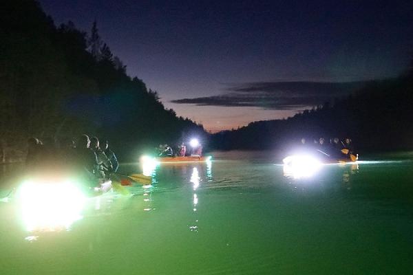 Поездка на плоту с подсветкой по фьордам Айду
