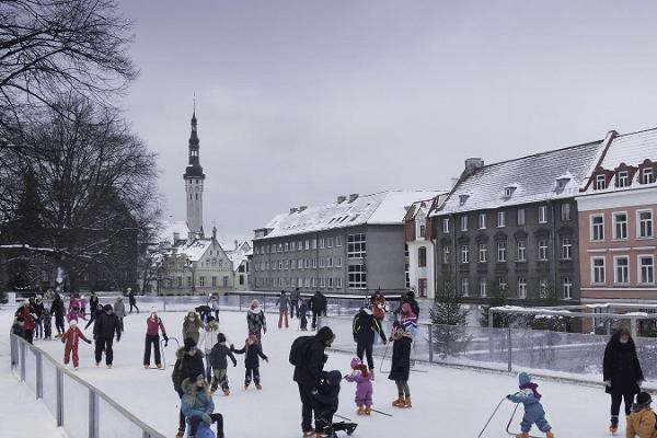 Ice rink on Harju Street, Tallinn