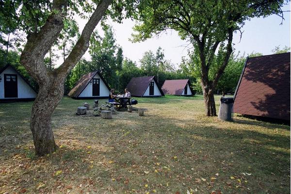 Aki Camping