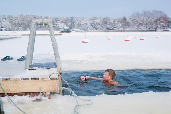 Winter swim, visit Estonia