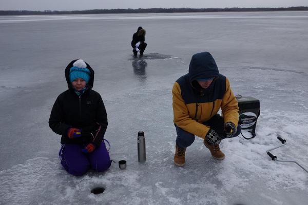 Jääalune kalastustuur Viitna järvel algusega Tallinnast