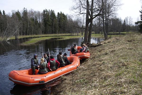 Kanuu.ee raft trip on River Jägala + ZIL safari