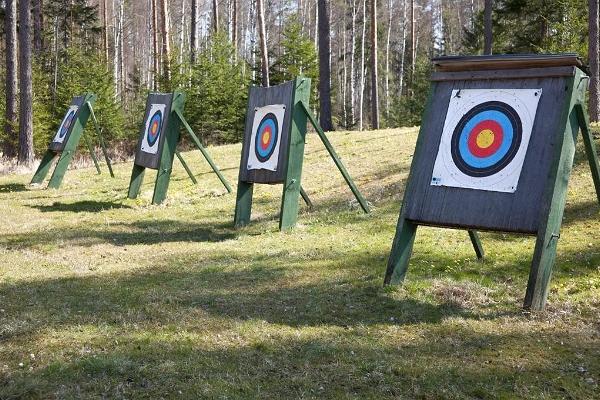 Стрельба из лука в центре отдыха Кывери