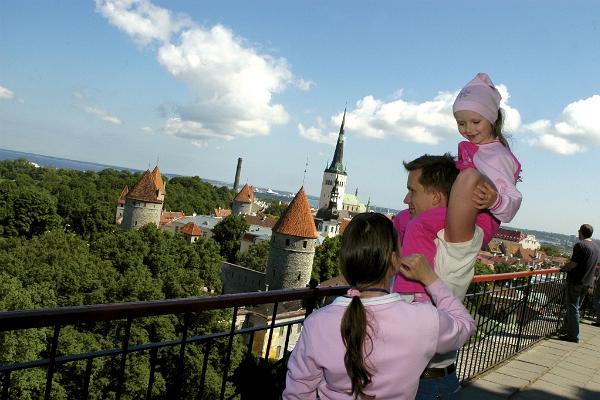 Familje-fotvandring i Tallinn och marsipan-workshop