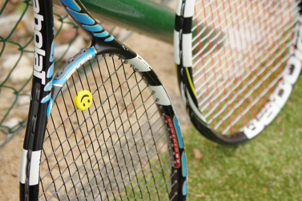Pidula Forell semesterbys tennisbana