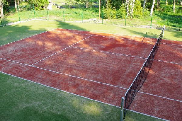 Tennis court at the Pidula Forell Holiday Village
