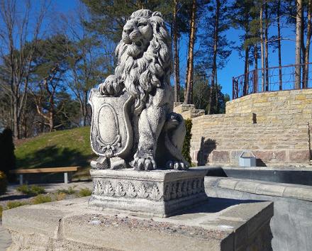 Tartu kui UNESCO kirjanduslinn - kirjanduslik jalutuskäik giidiga: K.J. Petersoni monument Toomemäel