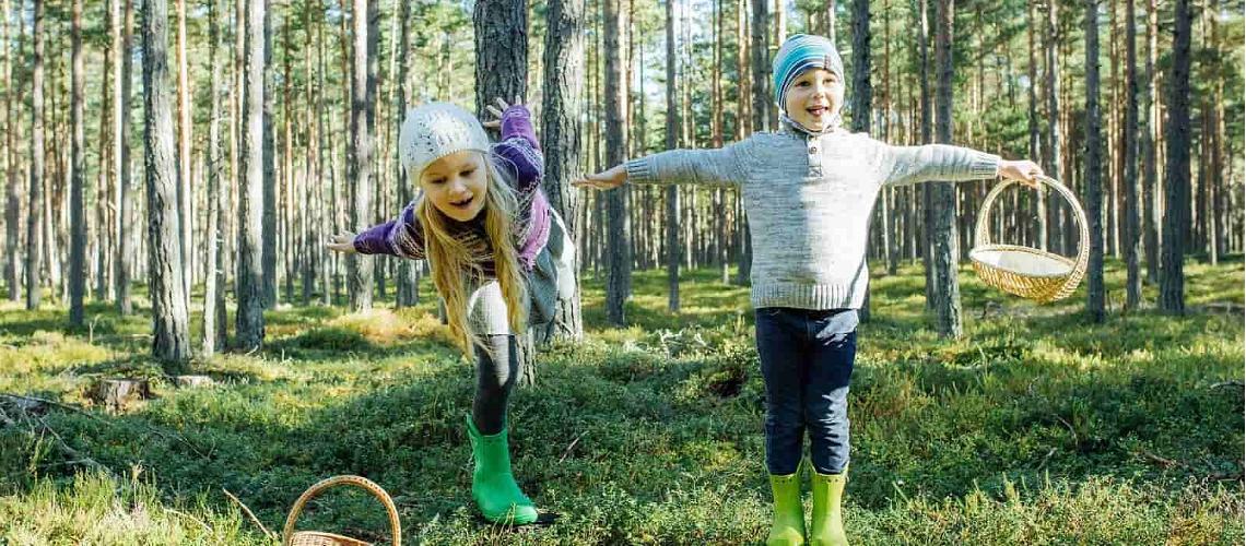 Kids in Estonian nature and hiking trails