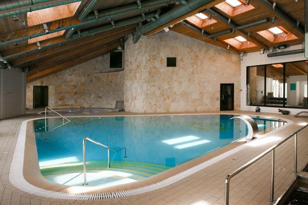 Fra Mare Thalasso Day Spa sauna and pool complex