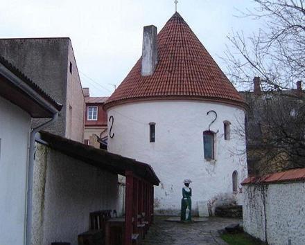 Exkursion zu den Legenden Tallinns und ein mittelalterliches Festessen