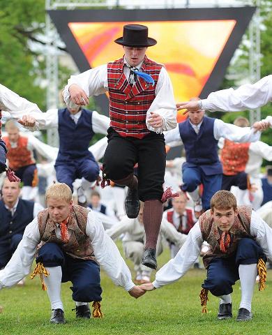 Эстонский народный танец. Уроки народного танца
