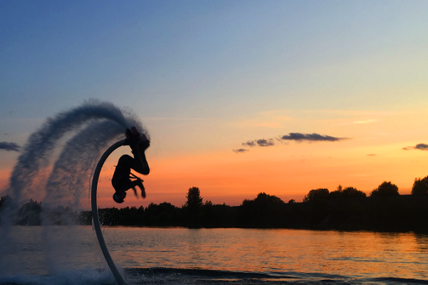 Flyboardisõit Rummu karjääris