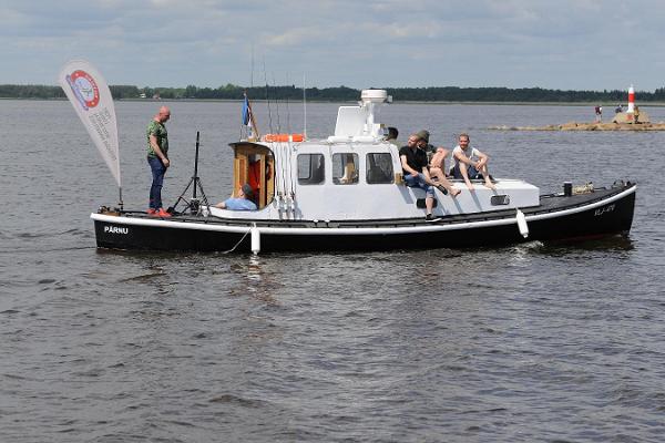 Båttur i Pärnu med historiska postbåten Johanna