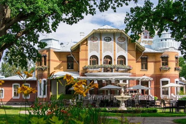 Villa Ammende, restaurant and hotel