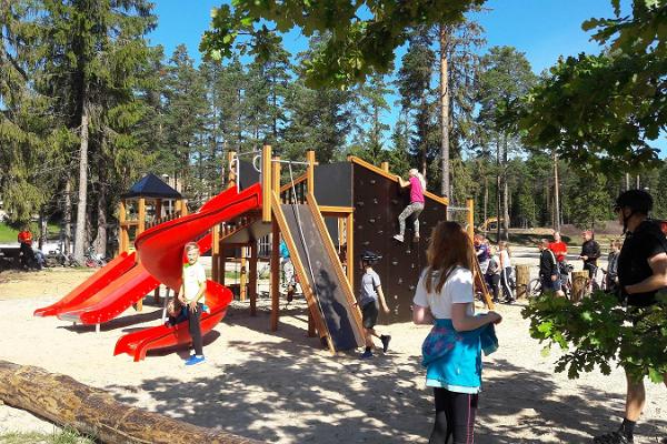 Valgehobusemäe Children’s Playground