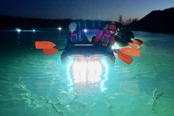 Light raft trip in Aidu fjords